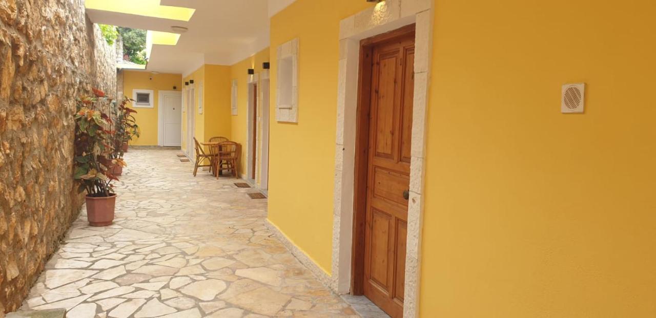 Escape Rooms Himara Kültér fotó